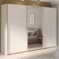 Armario tres puertas correderas W26 DE 300 cm  en Blanco mate y puerta central con espejo