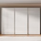 Armario tres puertas correderas W26 DE 300 cm en color Blanco brillo cristal Armario tres puertas correderas W26 DE 300 cm en color Blanco brillo cristal