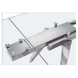 MESA DE COMEDOR MODELO AMOR OMNIA VINCIT CROMADA CRISTAL TEMPLADO